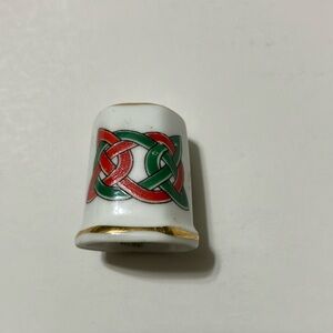 Thimble Royal Tara Irish Celtic Knot Galway Ireland Bone China